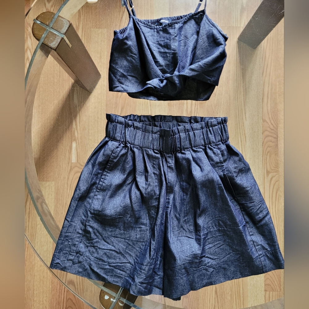 BUFFALO Audrey Cropped Twist Front top & Pull-On Hepburn Dark Denim Shorts 